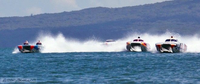 Speedboat Racing at Lake of the Ozarks
